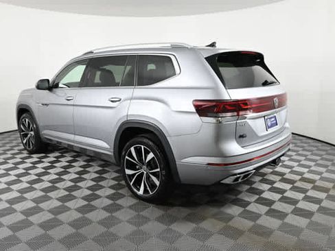 Used 2024 Volkswagen Atlas SEL Premium R-Line AWD/4WD image 7