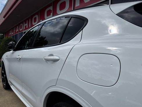 Used 2023 Alfa Romeo Stelvio Veloce AWD/4WD image 13
