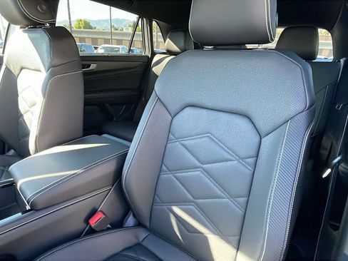 New 2026 Volkswagen Atlas Cross Sport SE image 15