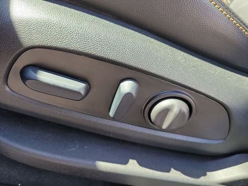 Certified 2024 Chevrolet Equinox Premier image 17