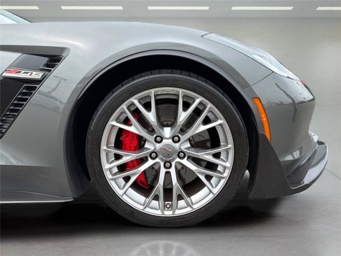 Used 2016 Chevrolet Corvette Z06 w/ 3LZ Preferred Equipment Group RWD image 48