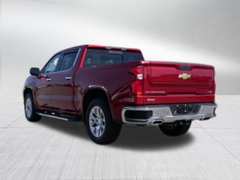 Used 2021 Chevrolet Silverado 1500 LTZ w/ Z71 Off-Road Package image 6