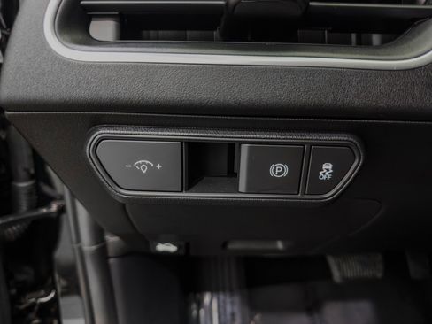 Used 2025 Kia K4 LX image 23