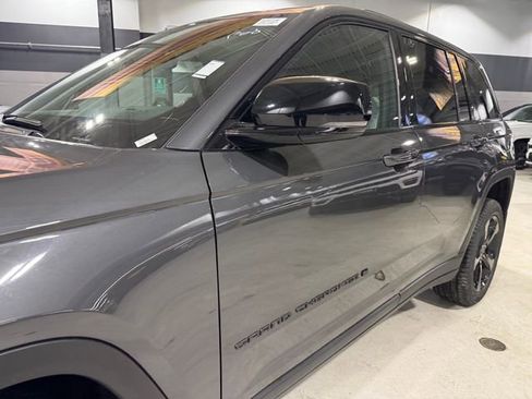 New 2025 Jeep Grand Cherokee Limited image 4