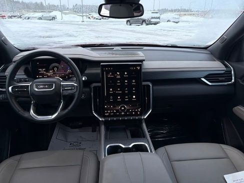 Used 2024 GMC Acadia Elevation image 29