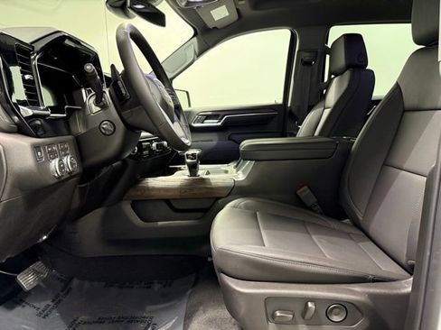 New 2026 GMC Sierra 1500 SLT w/ SLT Premium Package AWD/4WD image 14