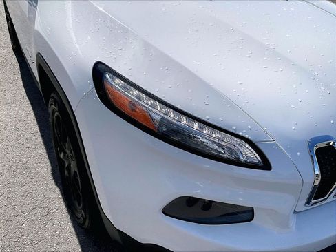 Used 2014 Jeep Cherokee Limited AWD/4WD image 31