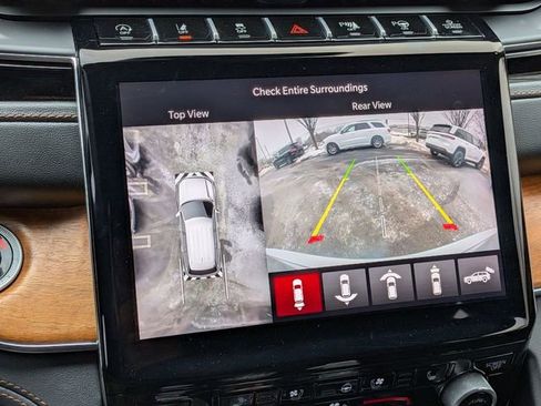 Used 2024 Jeep Grand Cherokee Summit image 25