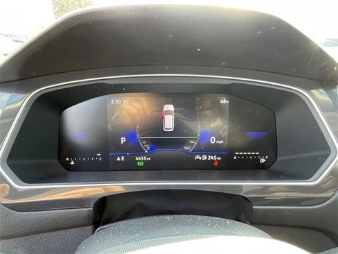 Used 2024 Volkswagen Tiguan S image 17