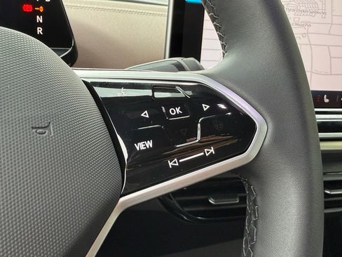 New 2026 Volkswagen ID.4 Pro RWD image 14