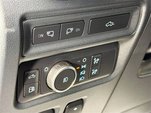 Used 2021 Ford F150 Platinum image 10
