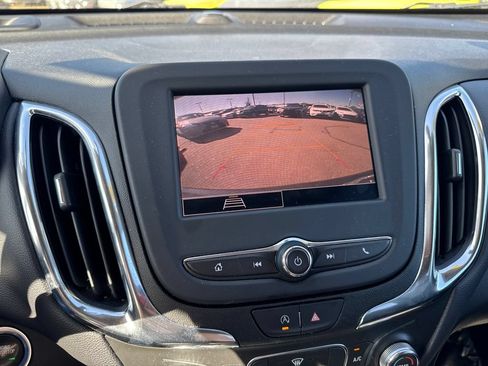 Used 2022 Chevrolet Equinox LT FWD image 40