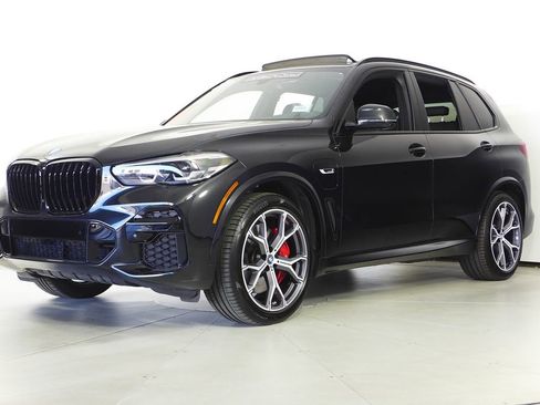 Certified 2023 BMW X5 xDrive45e w/ M Sport Package image 2