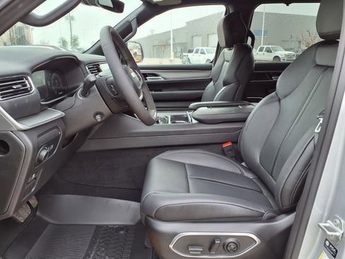 New 2026 Jeep Grand Wagoneer Limited image 11