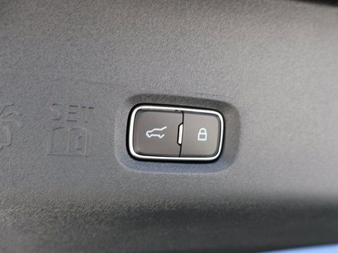 New 2025 Ford Expedition Platinum w/ Stealth Performance Package image 17