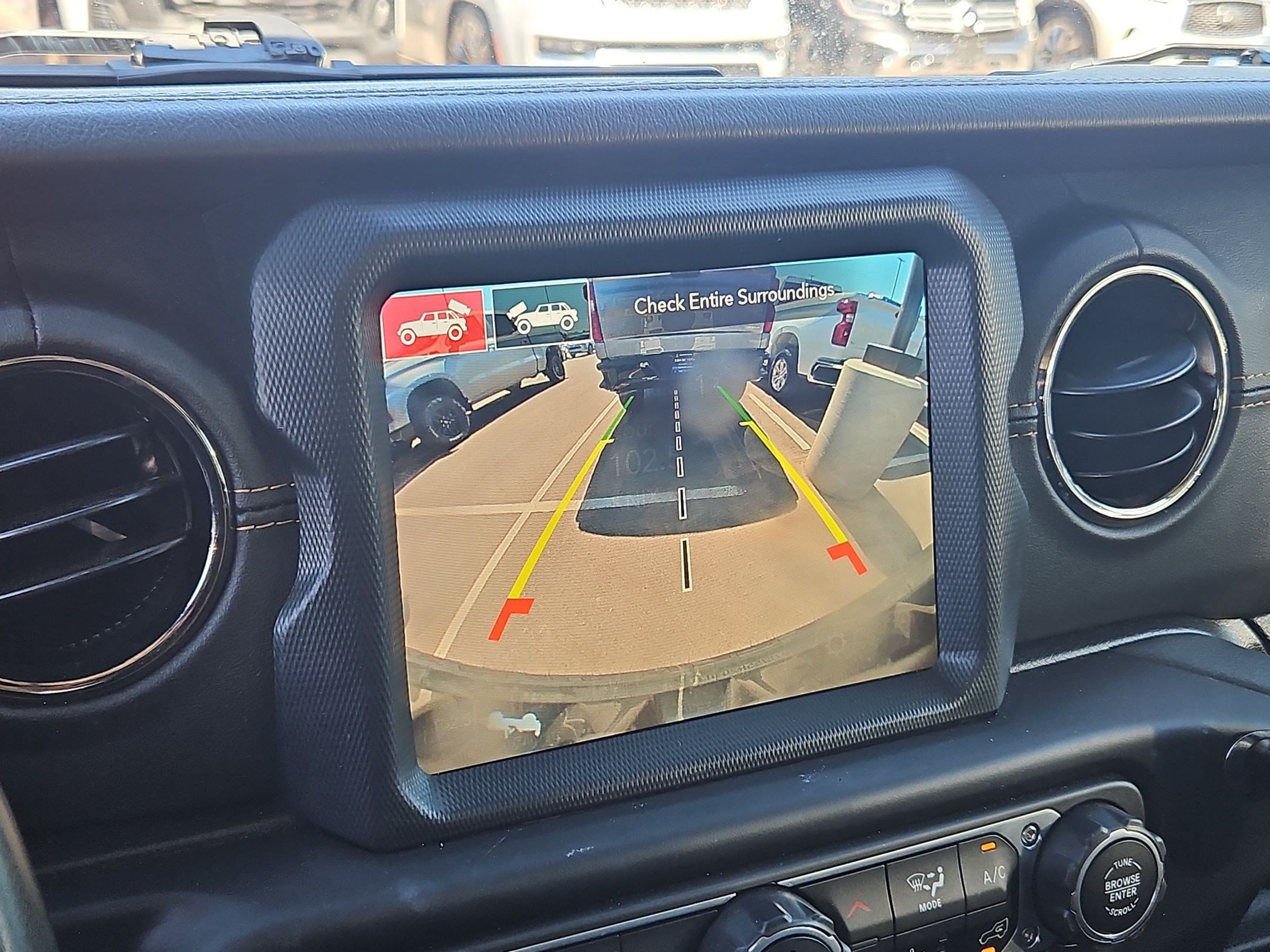 Used 2023 Jeep Wrangler Unlimited Sahara AWD/4WD image 20