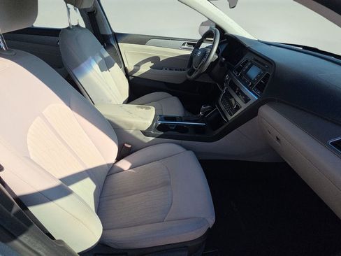 Used 2016 Hyundai Sonata SE image 25