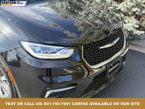 Used 2024 Chrysler Pacifica Select image 14