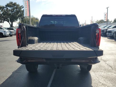 Used 2024 GMC Sierra 2500 Denali Ultimate image 10