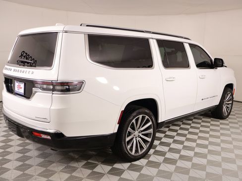 Used 2023 Jeep Grand Wagoneer L Series II AWD/4WD image 23