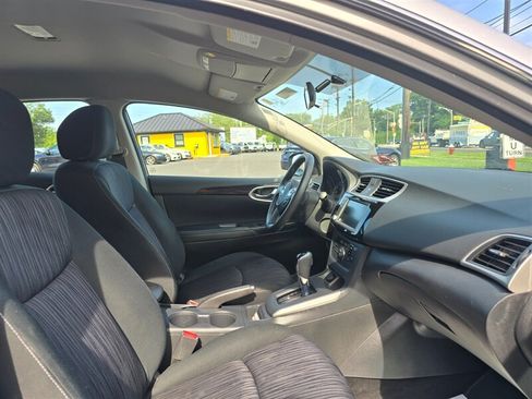 Used 2019 Nissan Sentra SV FWD image 16