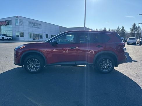 Certified 2025 Nissan Rogue S image 4