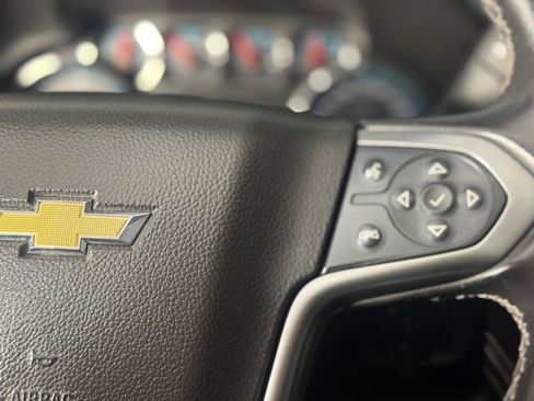 Used 2016 Chevrolet Suburban LT AWD/4WD image 32