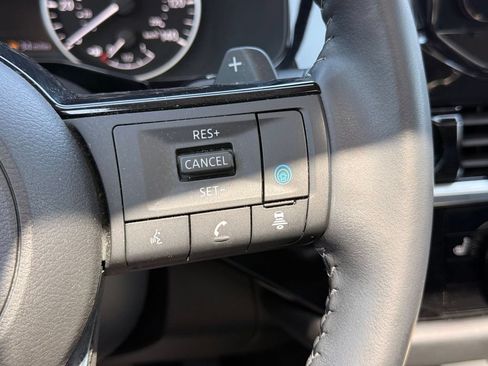 Certified 2023 Nissan Pathfinder SL w/ SL Premium Package AWD/4WD image 16
