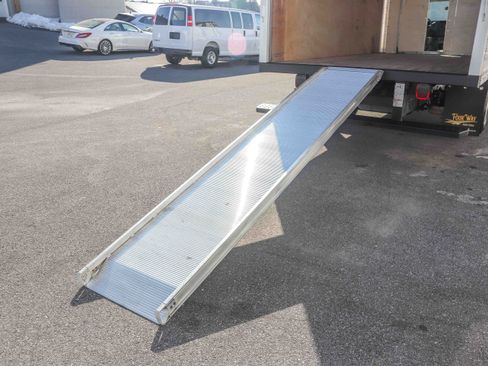 Used 2019 Ford E-350 and Econoline 350 Super Duty w/ Power Windows & Locks Group image 10