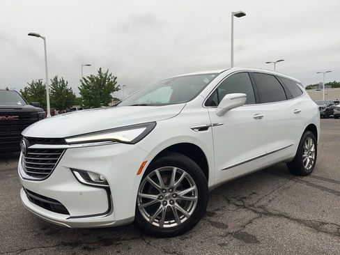 Certified 2023 Buick Enclave Essence w/ Experience Buick Package FWD image 1