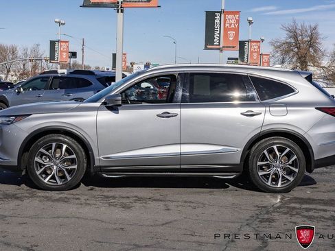 Used 2023 Acura MDX SH-AWD w/ Technology Package image 17