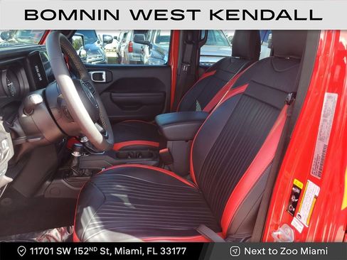 Used 2024 Jeep Wrangler Unlimited w/ LED Headlamp & Fog Lamp Group image 21