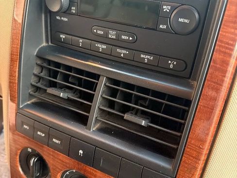 Used 2006 Ford Explorer Eddie Bauer image 15