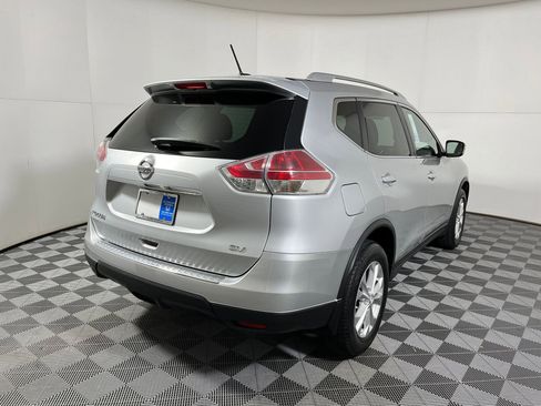 Used 2015 Nissan Rogue SV image 7