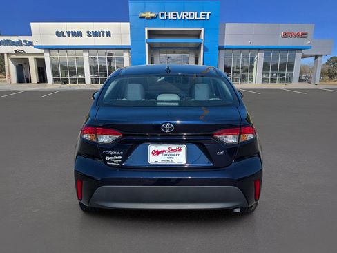 Used 2023 Toyota Corolla LE image 8