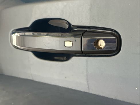 Used 2021 Chevrolet Silverado 1500 RST image 11