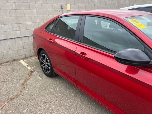 Used 2025 Volkswagen Jetta Sport FWD image 6