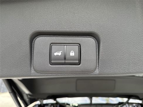New 2026 Nissan Rogue Platinum w/ Platinum Premium Package AWD/4WD image 36