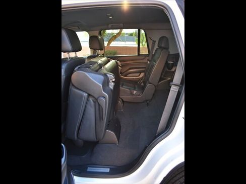 Used 2019 Chevrolet Tahoe LT RWD image 24