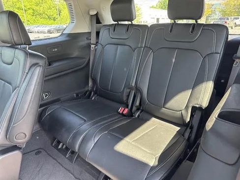 Used 2022 Jeep Grand Cherokee L Limited AWD/4WD image 13