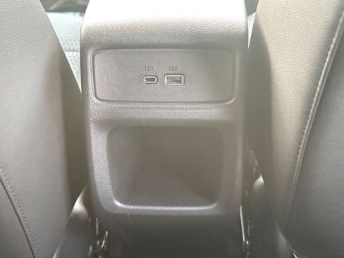 Used 2025 Chevrolet Trax LT image 22