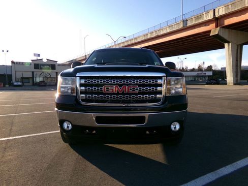 Used 2012 GMC Sierra 2500 SLE w/ SLE Preferred Package image 3