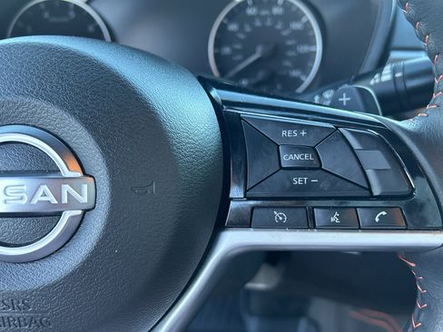 Used 2024 Nissan Altima 2.5 SR image 15