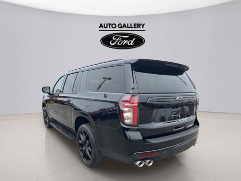 Used 2023 Chevrolet Suburban RST w/ Sport Performance Package AWD/4WD image 7