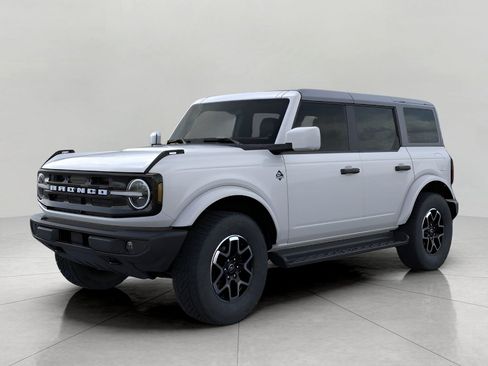 New 2026 Ford Bronco Outer Banks AWD/4WD image 1