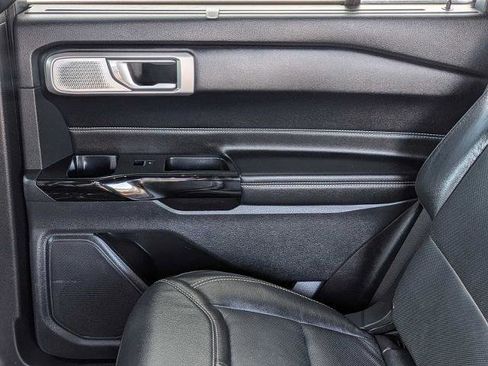 Certified 2022 Ford Explorer ST w/ Equipment Group 401A image 18