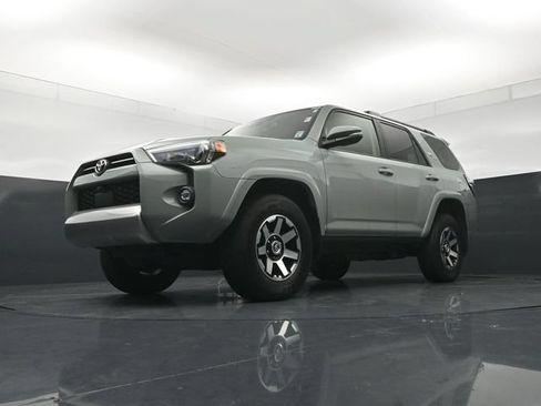 Used 2022 Toyota 4Runner TRD Off-Road Premium AWD/4WD image 20