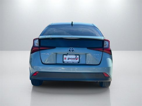 Used 2022 Toyota Prius L Eco image 6
