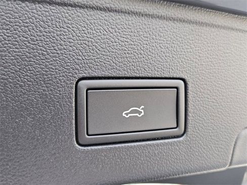 New 2026 Volkswagen Atlas Cross Sport SEL R-Line image 14