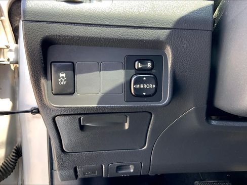 Used 2013 Toyota Corolla S FWD image 32
